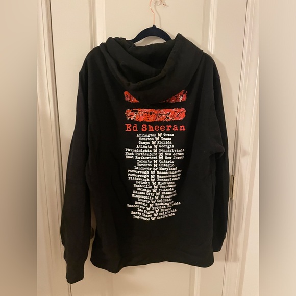 Ed Sheeran Equals Hoodie from the 2023 US The Mathematics Tour - Picture 6 of 13